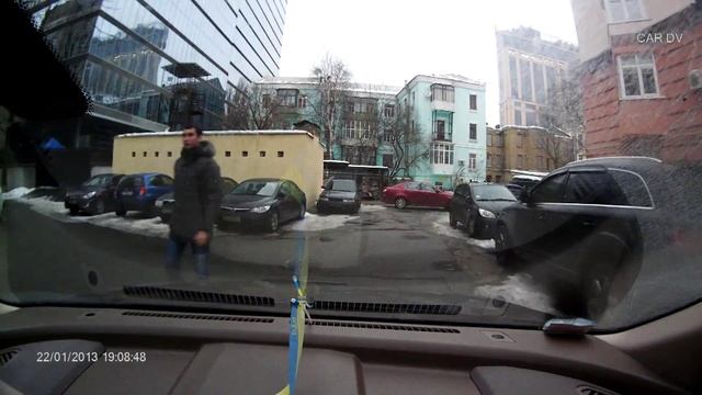 Очкастая красавица сдала задом смотреть онлайн