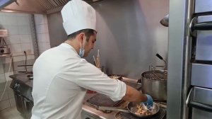 ПИЦЦА С МОРЕПРОДУКТАМИ! Рецепт от шеф-повара знаменитого ресторана