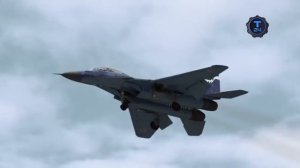 Как это происходит? Посадка МИГ-29К на авианосец.