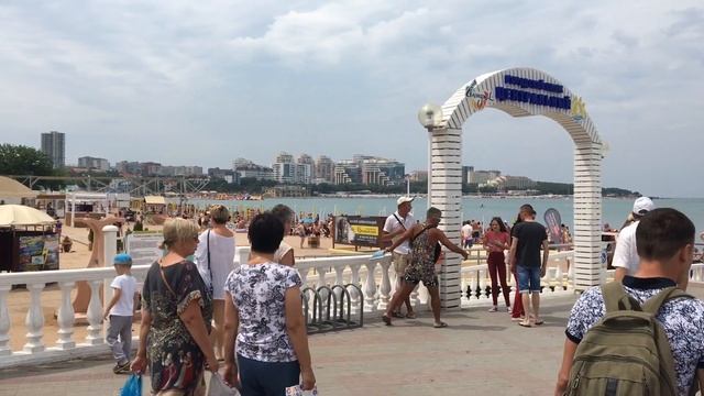 НУЖЕН ЛИ ГЕЛЕНДЖИКУ ЛЕТНИЙ МОРАТОРИЙ НА СТРОИТЕЛЬСТВО???