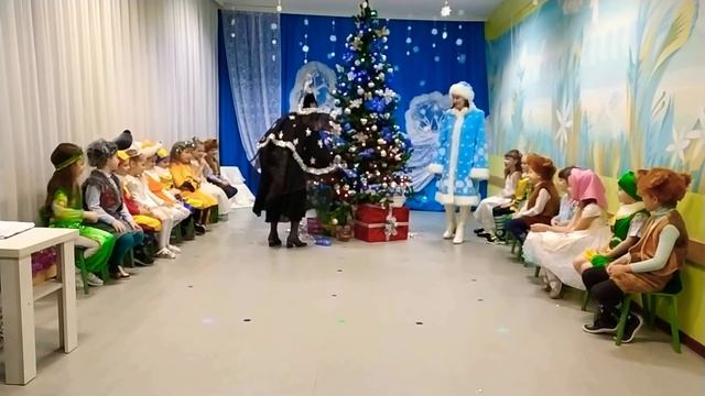 Новый год Старшая группа №1 Часть 1 смотреть онлайн