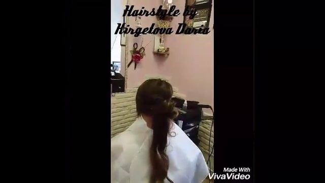 Прическа на основе жгутов, с использованием сеточки. смотреть онлайн