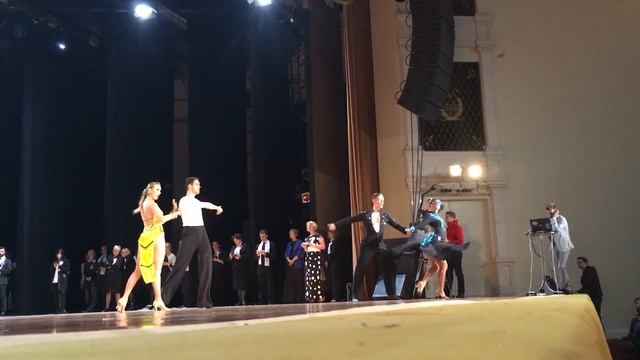 DJ Maksy & Maria Tsvetkova – Hello (Adele cover) смотреть онлайн