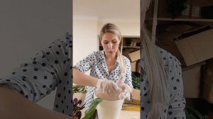 Искусственные цветы в кашпо из гипса. Часть 2