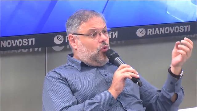 Финансовый рынок  валютные войны.