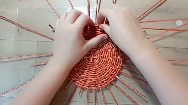 МК. Вязаный Пузатик из бумажной лозы. Дно. Стенки. Часть1.