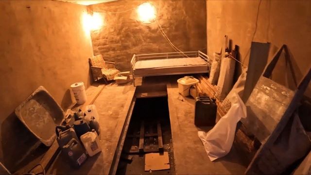 Разбираю хлам в гараже. Что еще нашел в куче хлама? смотреть онлайн