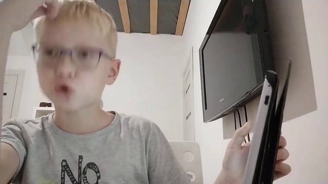 Смешные записи в школьных дневниках и тетрадях *это реально смешно* смотреть онлайн