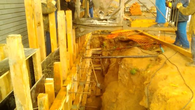 Монолит. Заливка входных групп смотреть онлайн