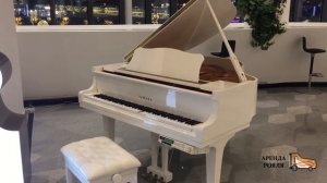 Белый Рояль Yamaha C1 с самоиграющей системой Disklavier