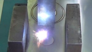 Режимы резки лазером стали 0,2мм Резка стального листа лазерным гравером GravMax Prof