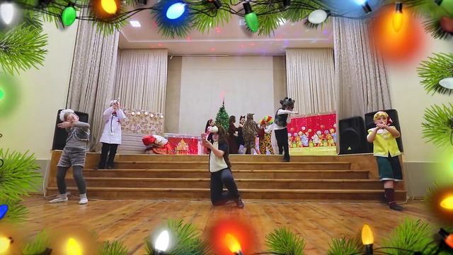 Тайна ёлочных игрушек - Театральная постановка 2Б класса - "ТГ-МГ" 2017-2018 учебный год смотреть онлайн