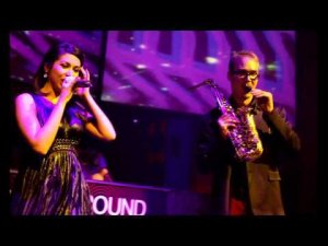 Syntheticsax & Laura Grig - Can't