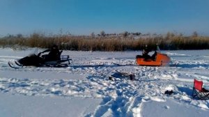 Снегоходы Буран vs Рысь. Snowmobiles Buran vs Russian Lynx