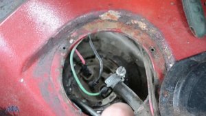 Москвич 2141 датчик уровня топлива и топливоприёмная трубка