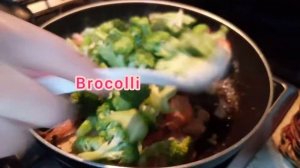 BROCOLLI WITH SHRIMP AND MUSHROOM