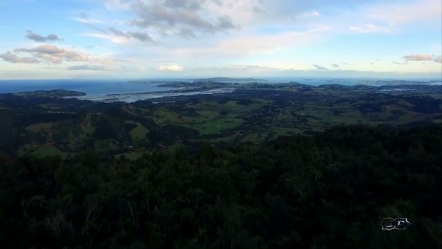 НАША ЖИЗНЬ ПОХОЖА НА ВЕТЕР... смотреть онлайн