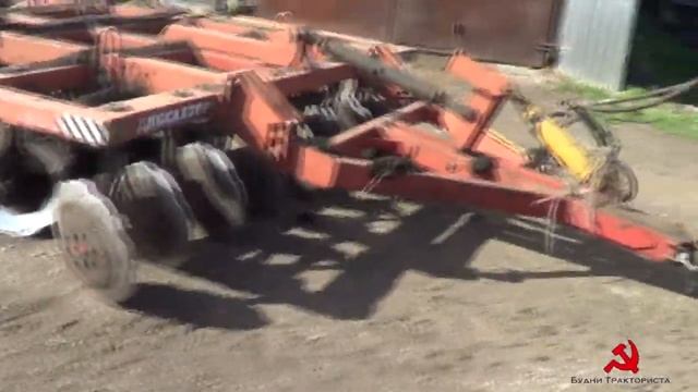 Дисковка на Т-150К не пошла. Качаем воду мотопомпой в ЗИЛ-4502. смотреть онлайн