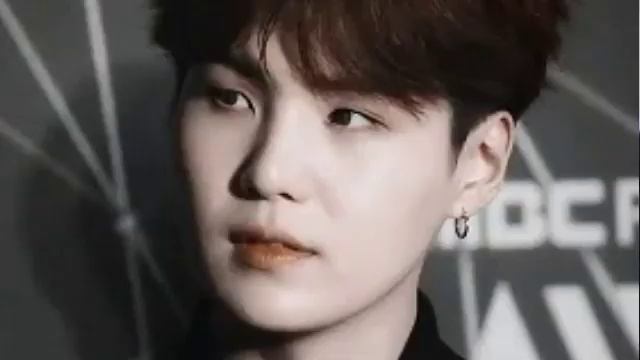 /Реакция BTS,когда ты умерла.../Т/И и BTS. смотреть онлайн