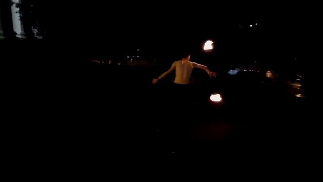 Фаер-шоу у колонн театра Советской армии смотреть онлайн