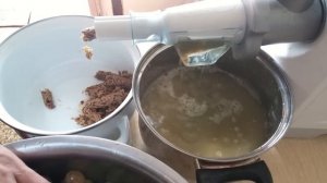 Сок с винограда на электро мясорубке