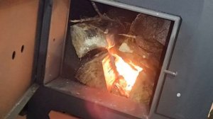 ПЕРВАЯ РАСТОПКА ПЕЧИ В ДОМЕ! Розжиг толем, проверяю тягу и варочную поверхность