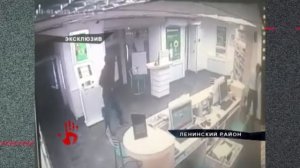 В Челябинске осудили четверых молодых людей, которе грабили салоны сотовой связи ложкой для обуви