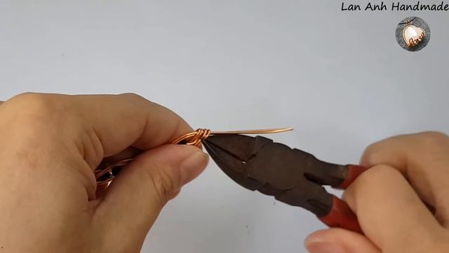 Double 3 wire braid bracelet with small crystal - How to make handmade jewelry 489 смотреть онлайн