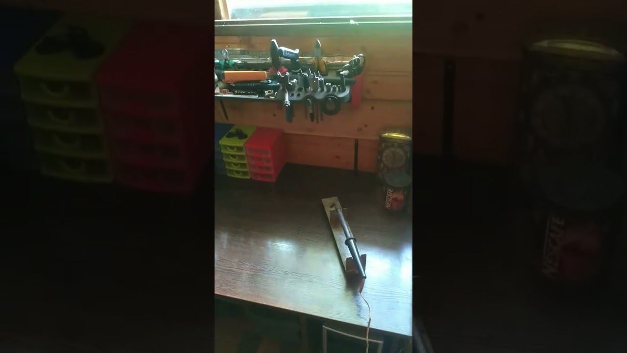 Рабочее место на даче! И да, как же без музыки! Конечно же Электроника 302-1 смотреть онлайн