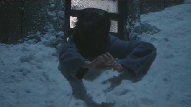 Сцена из фильма "Сияние": а вот и Джонни! смотреть онлайн