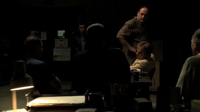 The Sopranos (Клан Сопрано) | Тони устроил разнос из-за маленьких доходов семьи смотреть онлайн