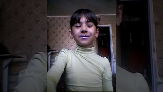 50 слоёв губной помады на губы/Дана Рай/ смотреть онлайн