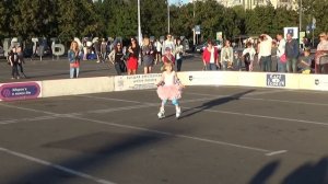 Фигурное катание на роликах (дети). Показательное выступление (1) в День физкультурника-2016. Сумы