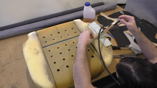 Ремонт поролона и чехла сидения ✅ Мерседес Спринтер ✅ Как я легко это делаю.Ремонт поролона и чехла смотреть онлайн