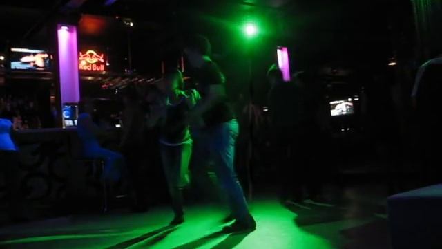 Сальса в тюменсксом клубе "Гранж" смотреть онлайн