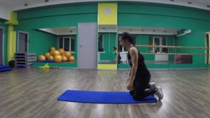 Отжимания от пола, обычные и с колен. Техника. Для девушек и женщин.