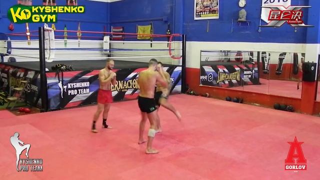 Артур Горлов готовится к Kunlun Fight 51 (Kyshenko Pro Team) смотреть онлайн