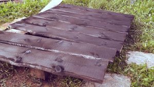 ОБОЖЖЕННАЯ НЕОБРЕЗНАЯ ДОСКА. Сайдинг Своими Руками.