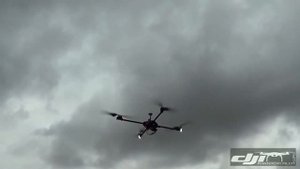 Квадрокоптер в полёте