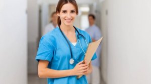 Медсестра выхаживала мужчину, который потерял память, и поняла, что влюбилась. Она была в шоке когд