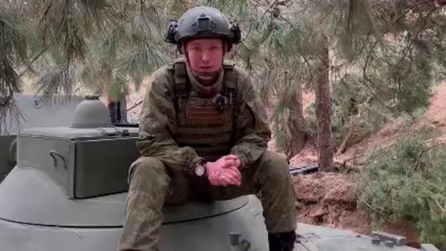 Военнослужащий ВС РФ из Крыма с позывным «Урал».mp4 смотреть онлайн