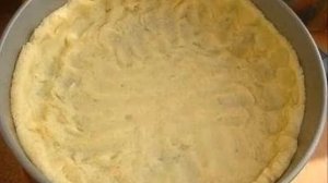 Открытый мясной пирог с картофельным тестом)))