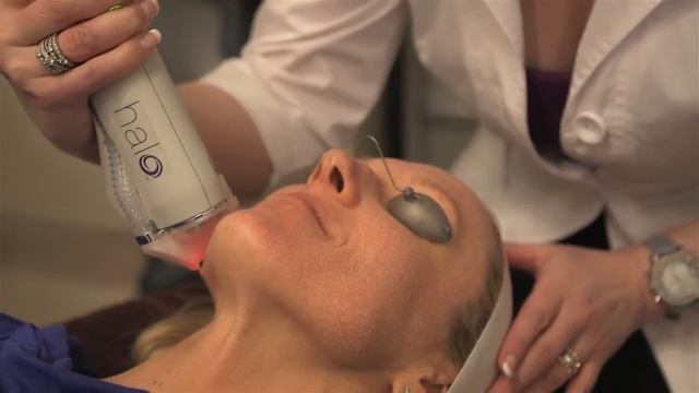 HALO - первый гибридный фракционный лазер смотреть онлайн