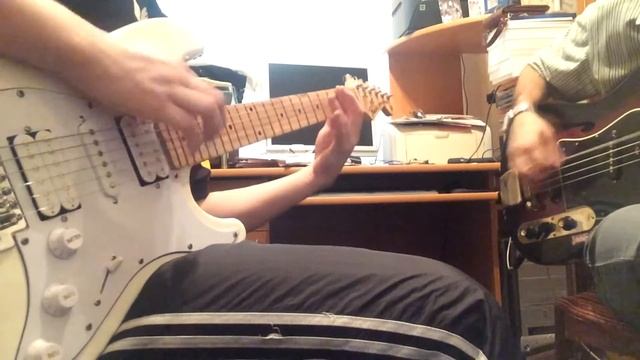 Fender - Сравнение Сингл VS Хамбакер смотреть онлайн