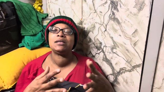 Van Life || THIS IS HOW I STAY WARM IN THE WINTER WHILE LIVING IN MY VAN смотреть онлайн