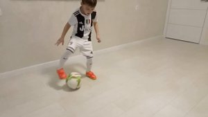 Детская футбольная тренировка! Футбол с нуля!