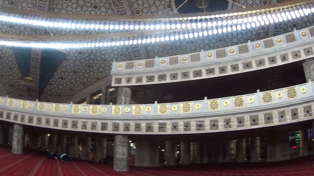 Мечеть имени матери Кадырова смотреть онлайн