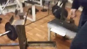 Универсальные стойки для жима гантелей