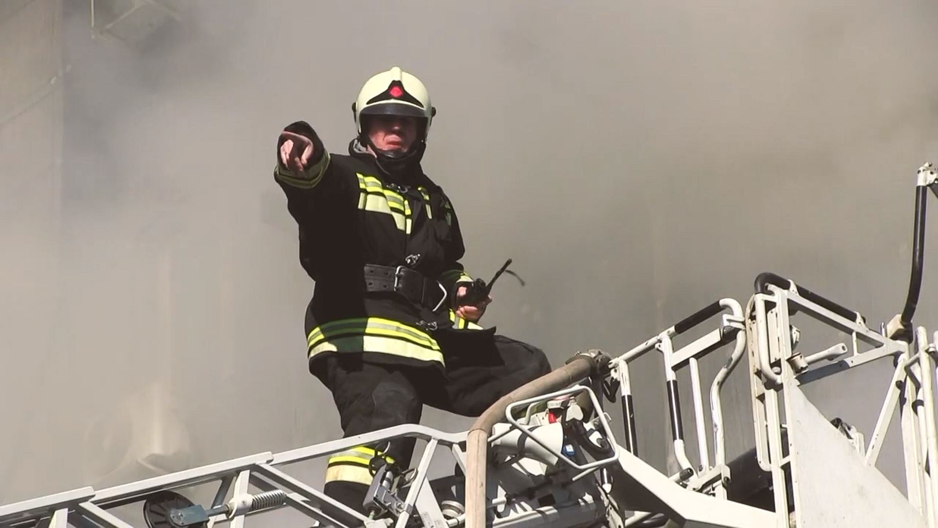 Вступай в ряды МЧС России!.mp4 смотреть онлайн