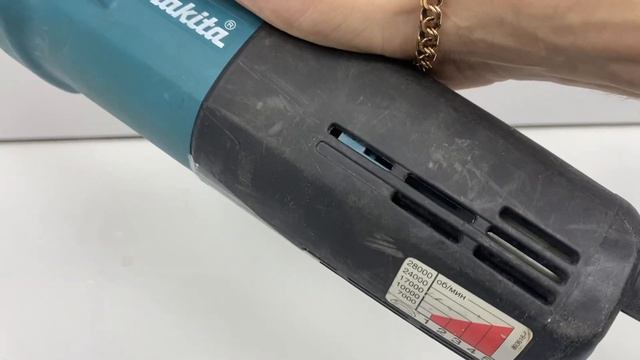 Makita Прямая шлифмашина смотреть онлайн